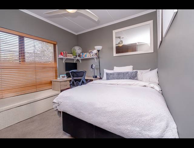 2 BEDROOM APARTMENT FOR SALE IN BEVERLEY